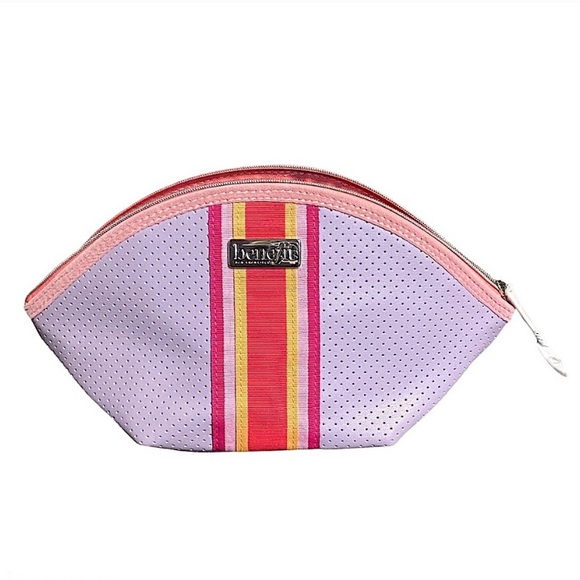 🥳SALE🥳 Benefit Cosmetics Bag - Picture 2 of 5